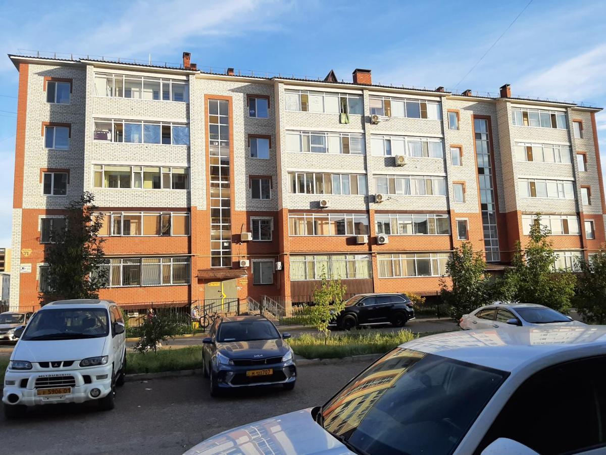 Отличная Двухкомнатная Квартира-Студия 70Кв Uralsk Exterior foto